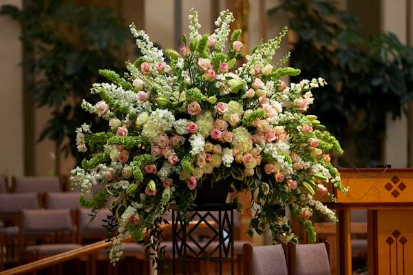 ceremony floral detail - photo by Seattle wedding photographer Yours by John 